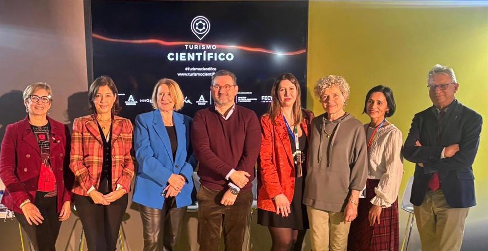 Presentación de 'Turismo Científico' de la Fundación Descubre, de la Junta de Andalucía, en Fitur 2025.