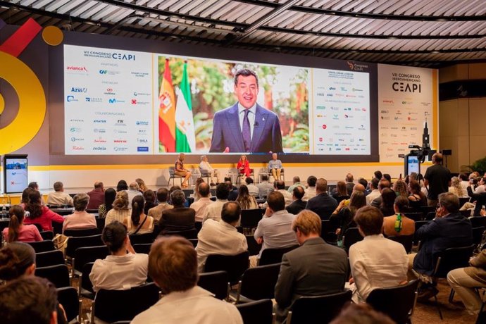 El presidente de Andalucía interviene en el VII Congreso Iberoamericano CEAPI en 2024