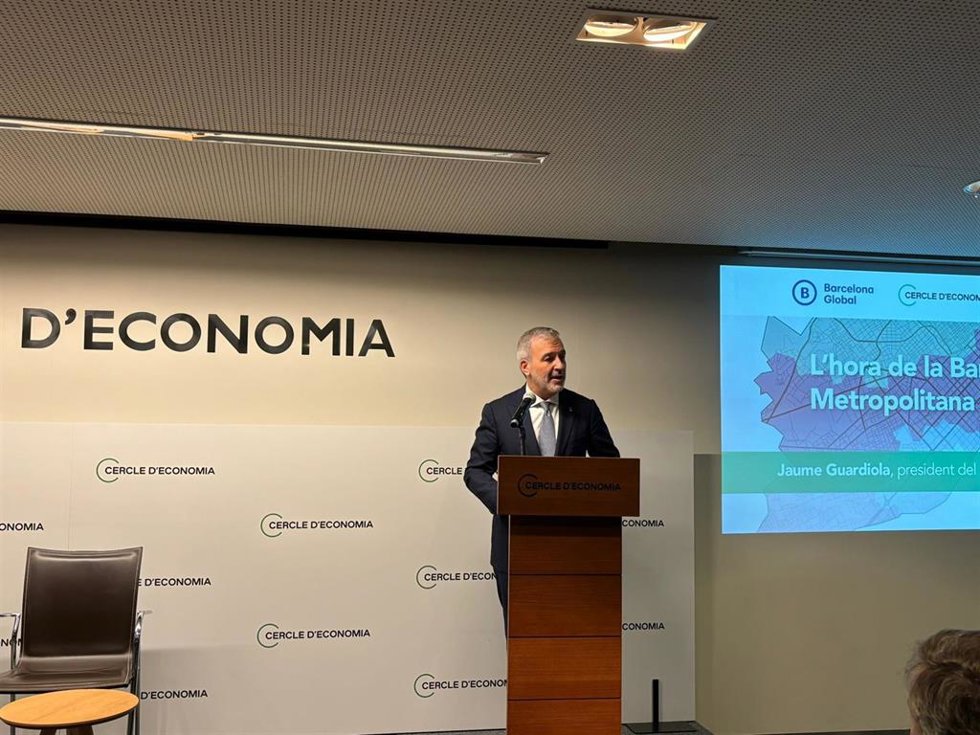 El alcalde de Barcelona, Jaume Collboni, en la clausura de la jornada 'L'hora de la Barcelona metropolitana' organizada por el Cercle d'Economia, Barcelona Global y Foment del Treball.