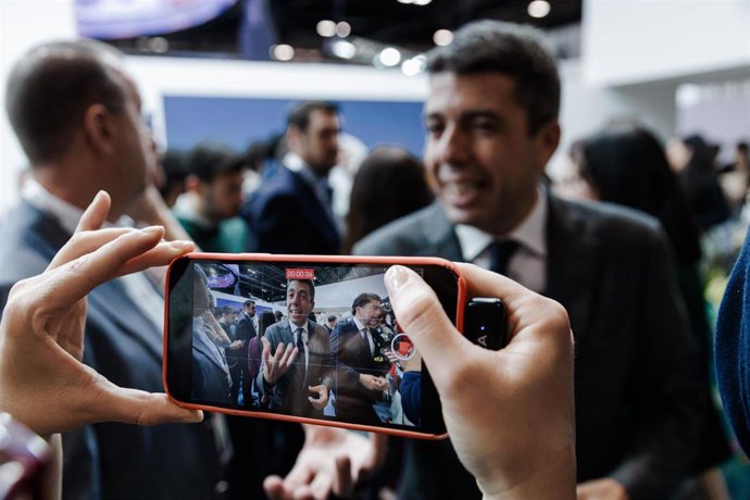 El president de la Generalitat, Carlos Mazón, en la Feria Internacional de Turismo (Fitur), en IFEMA Madrid, a 23 de enero de 2025, en Madrid