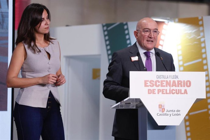 Jiménez y Carnero en la presentación en Fitur.