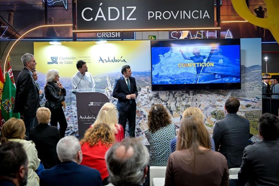 El alcalde ed Cádiz, Bruno García, en la presentación de la Regata Globe 40 en Fitur.