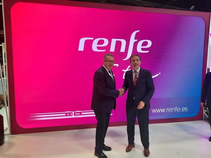 Renfe y Fundación MARQ acuerdan promocionar el tren para acudir a las actividades de la entidad cultural.