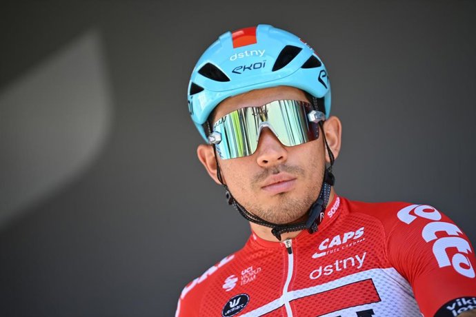 Archivo - Australian cyclist Caleb Ewan of Lotto Soudal is seen before the start of the ninth stage of the 109th edition of the Tour de France cycling race, a 193-kilometer-long mountain stage from Aigle in Switzerland to Chatel in France