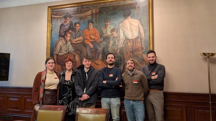 Reunión de Compromís y Más Madrid con la Asociación contra las terapias de conversión 'No es Terapia'.