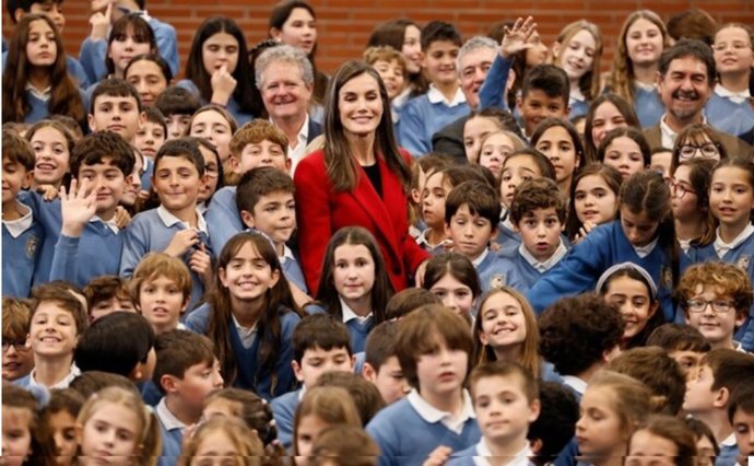 La Reina visita el CEIP Cortes de Cádiz, un proyecto del Programa de Educación Socio-Emocional 'Think Equal'