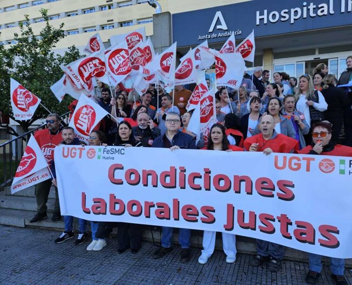 Concentración este jueves por la situación laboral de los trabajadores del sector de la lipieza de edificios de Huelva.