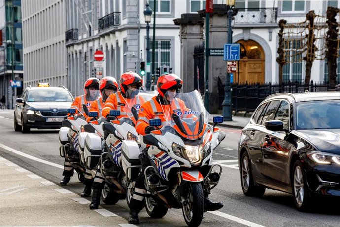 Archivo - Policía belga en moto (Archivo)