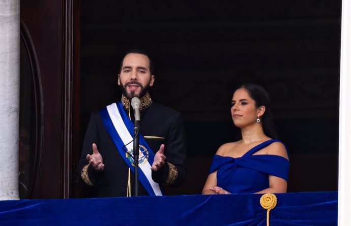 Archivo - El presidente de El Salvador, Nayib Bukele, durante su investidura 