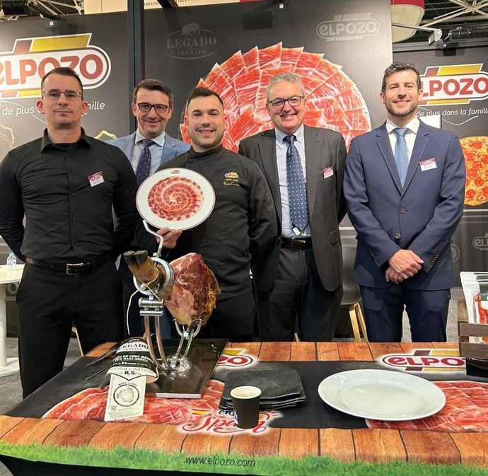 Representantes de El Pozo Alimentación participan en la feria Sirha 2025