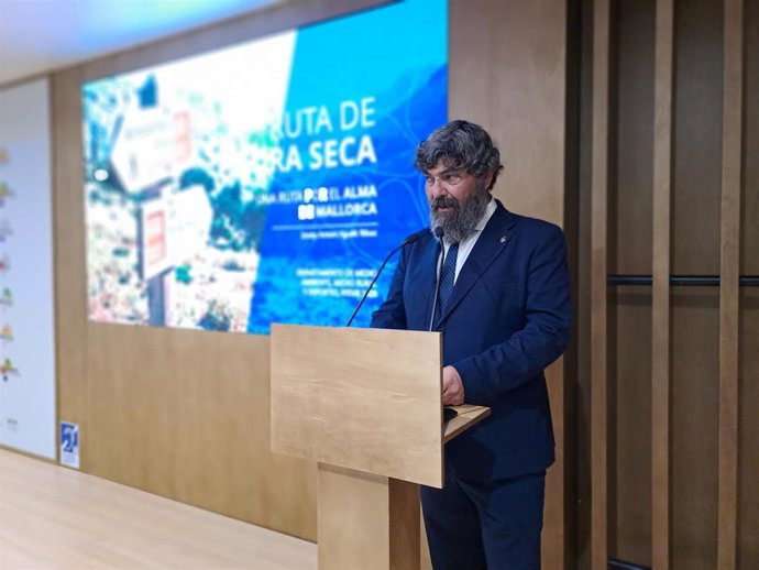 El vicepresidente segundo y conseller insular de Medio Ambiente, Medio Rural y Deportes, Pedro Bestard, en Fitur 2025.