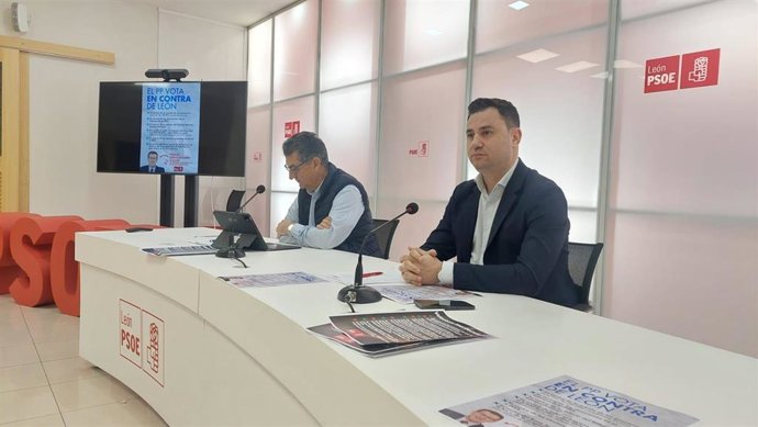 Vidal y Cendón durante la rueda de prenesa de este viernes,