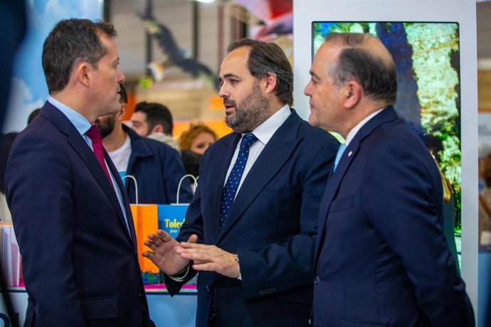 El presidente del PP de C-LM, Paco Núñez, en Fitur.