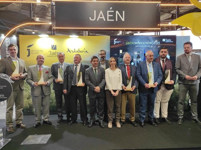 Foto de familia con los Jaén Selección 2025