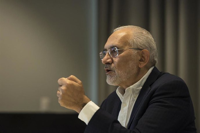 Archivo - El expresidente y dirigente opositor boliviano Carlos Mesa