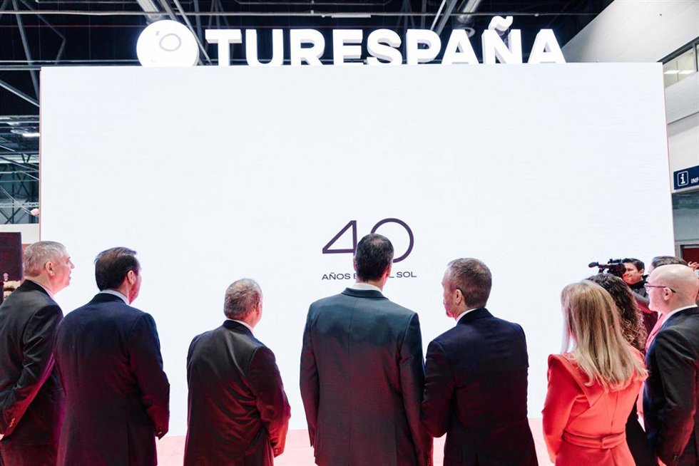 Expositor de Turespaña en Fitur