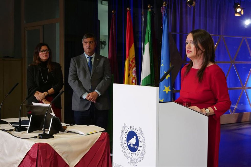 Acto de toma de posesión de Bella Palomo como nueva decana de la Facultad de Ciencias de la Comunicación de Málaga.