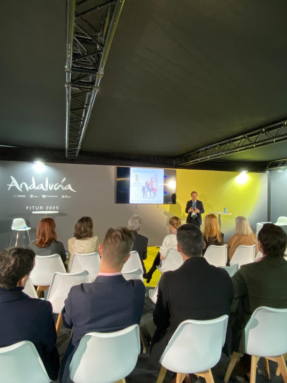 La Real Escuela de Arte Ecuestre presentando su calendario de competiciones en Fitur.