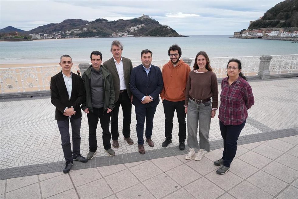 Representantes del Foro Social de la Biodiversidad de Euskadi en San Sebastián
