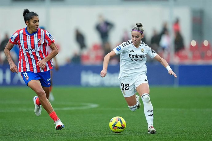 Atletico de Madrid v Real Madrid - Liga F