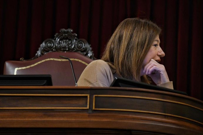 Archivo - La presidenta del Congreso de los Diputados, Francina Armengol, durante un pleno en el Congreso
