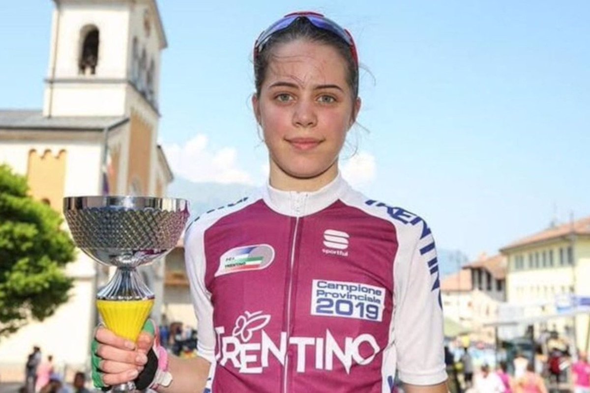 Italian cyclist Sara Piffer dies with 19 years after being hit while training