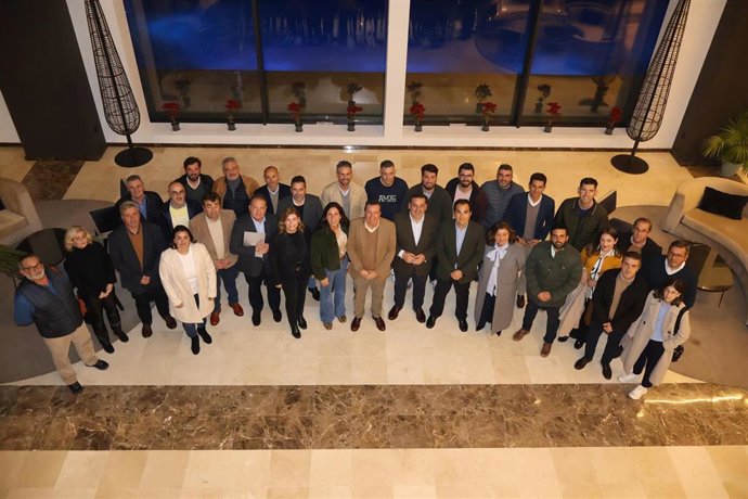 Encuentro del PP con alcaldes y portavoces del Andévalo, la Cuenca Minera y la Sierra.