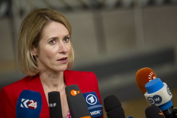 Archivo - December 18, 2024, Brussels, Bxl, Belgium: Kaja Kallas , high Representative for Foreign Affairs and Security Policy and Vice-President of the European Commission  talks to the press  prior to the EU-Western Balkans summit at European Council he