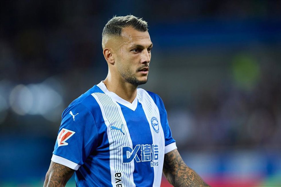 Archivo - Juan Diego Molina 'Stoichkov' con el Deportivo Alavés
