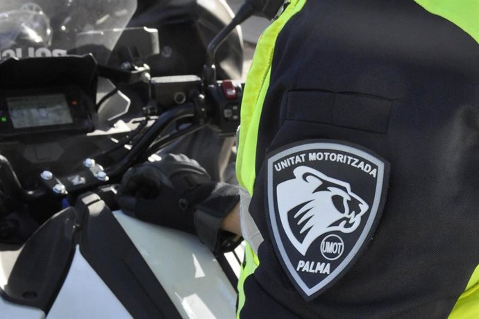 Policía Local. Palma. Agente. Unidad Motorizada. Archivo.
