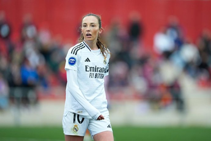 Caroline Weir of Real Madrid looks on during the Spanish Women League, Liga F, football match played between Atletico de Madrid and Real Madrid at Centro Deportivo Wanda Alcala de Henares on January 05, 2025, in Madrid, Spain.