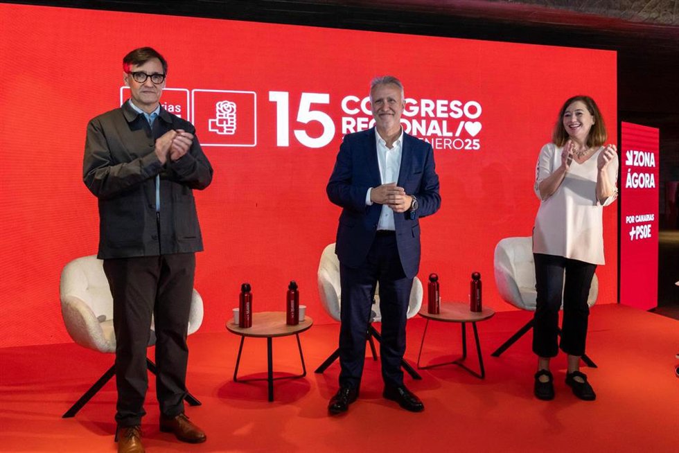 (I-D) El Presidente De La Generalitat De Catalunya Y Primer Secretario Del PSC, Salvador Illa; El Secretario General De Los Socialistas Canarios Y Ministro, Ángel Víctor Torres; Y La Secretaria General Del PSIB-PSOE, Francina Armengol