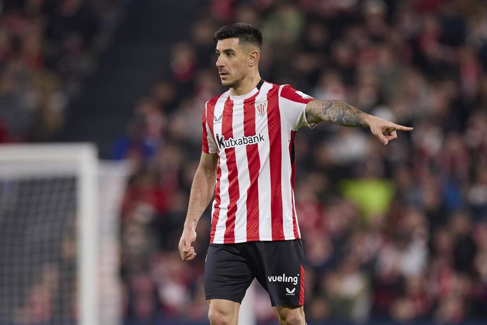 Yuri Berchiche con el Athletic Club