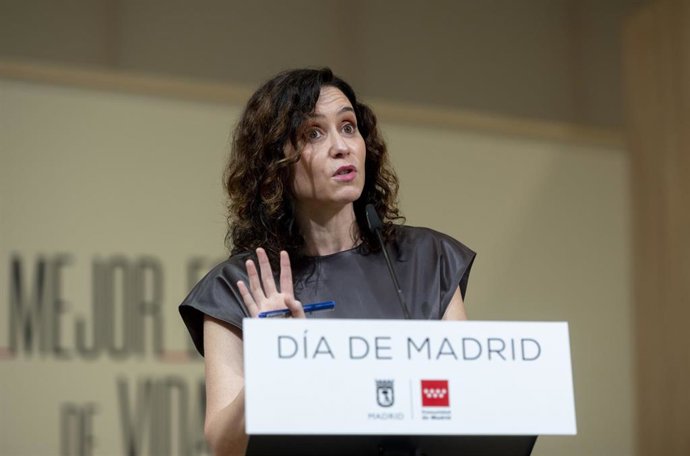 La presidenta de la Comunidad de Madrid, Isabel Díaz Ayuso, durante la celebración del Día de Madrid en Fitur 2025, en la 45ª edición de la Feria Internacional del Turismo, (Fitur), en IFEMA,
