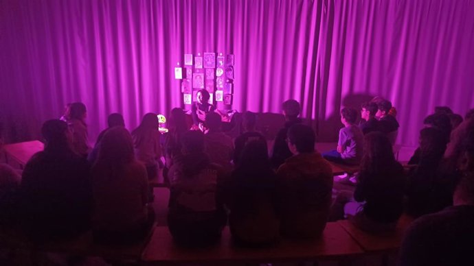 Actividad de Fundesplai con jóvenes para prevenir el suicidio