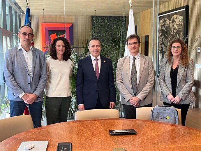 Firma entre UPV e Hypic