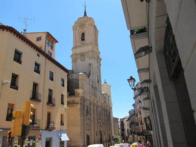 Archivo - Huesca ofrece visitas teatralizadas y sorteos a las personas que visiten Zaragoza el Día de San Valero