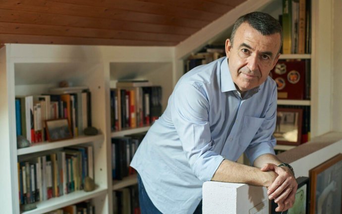 Lorenzo Silva gana el XVI Premio de Periodismo Ciudad de Cáceres de la Fundación Mercedes Calles