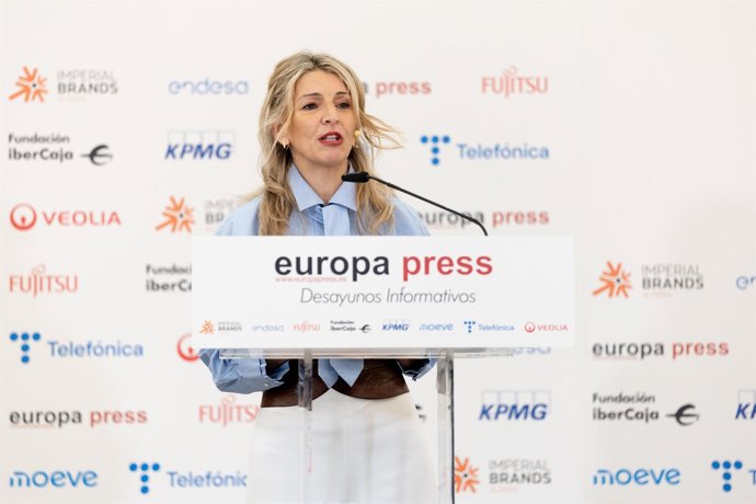 La vicepresidenta segunda y ministra de Trabajo y Economía Social, Yolanda Díaz, interviene durante un Desayuno Informativo de Europa Press, en el Hotel Intercontinental, a 27 de enero de 2025, en Madrid (España).