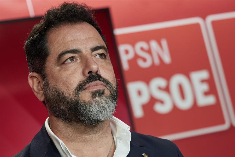 Archivo - El portavoz del PSN en el Parlamento de Navarra, Ramón Alzórriz.