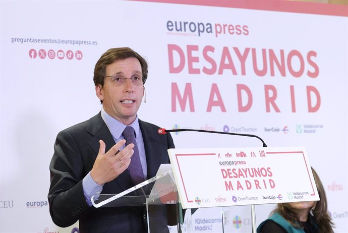 Almeida protagoniza un Desayuno Madrid de Europa Press