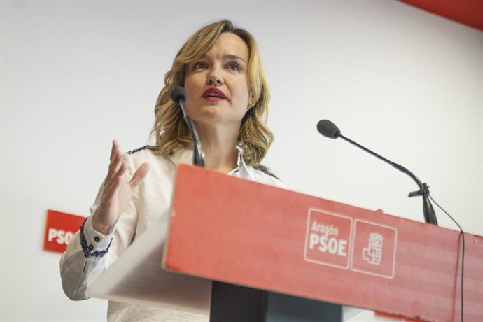 La portavoz del Gobierno y ministra de Educación, Pilar Alegría, ha sido proclamada este lunes secretaria general del PSOE Aragón