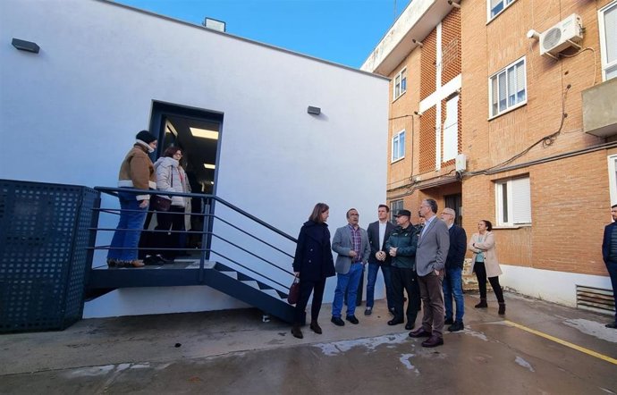 El delegado del Gobierno en Extremadura, José Luis Quintana, y el presidente de la Diputación de Cáceres, Miguel Ángel Morales, visitan las obras de reforma del cuartel de la Guardia Civil de Coria (Cáceres)
