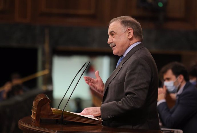 Archivo - El diputado del Partido Popular en el Congreso de los Diputados, Fernando Adolfo Gutiérrez Díaz de Otazu, interviene en una sesión plenaria en el Congreso de los Diputados, a 29 de marzo de 2022, en Madrid (España). El Pleno decide si inicia la 