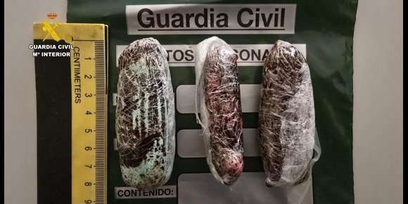 5. Localizan tres bellotas con hachís en el cuerpo de un preso de La Moraleja tras una visita de unos familiares