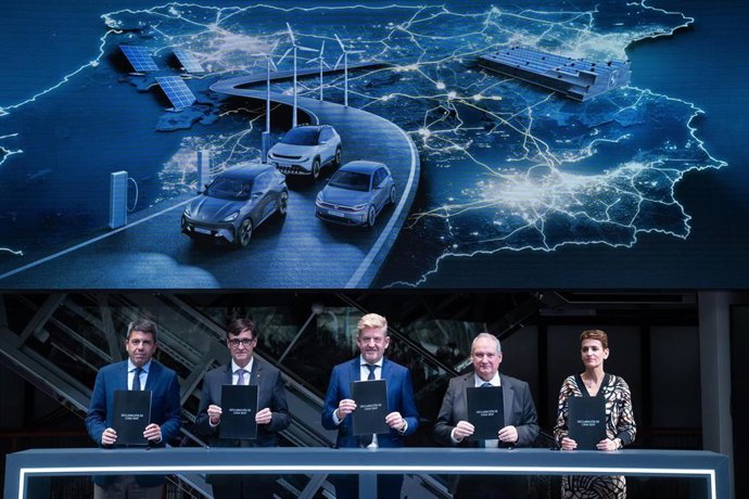 El presidente de la Generalitat Valenciana, Carlos Mazón, el presidente de la Generalitat de Catalunya, Salvador Illa, el consejero delegado del grupo Seat, Wayne Griffiths, el ministro de Industria, Jordi Hereu, y la presidenta de Navarra, María Chivite.