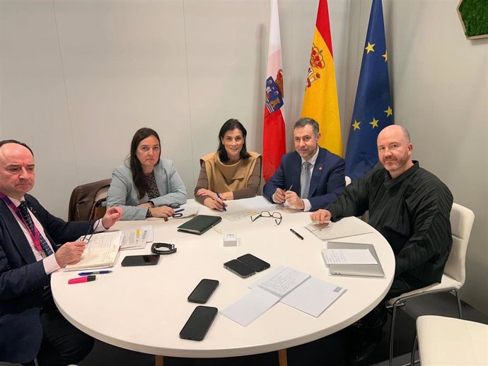 Reunión de representantes del Reina Sofía, Gobierno de Cantabria y Ayuntamiento de Santander para avanzar en la futura gestión del centro asociado al museo