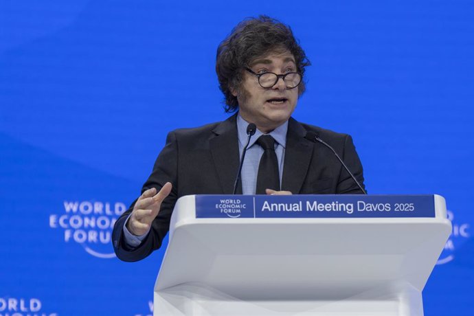 HANDOUT - 23 January 2025, Switzerland, Davos: Argentina's President Javier Milei addresses the audience during the World Economic Forum (WEF) annual meeting. Photo: Gabriel Lado/World Economic Forum/dpa - ATTENTION: editorial use only and only if the cre