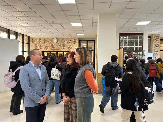 Ayuntamiento y USAL organizan un taller para alumnos de Bachillerato.