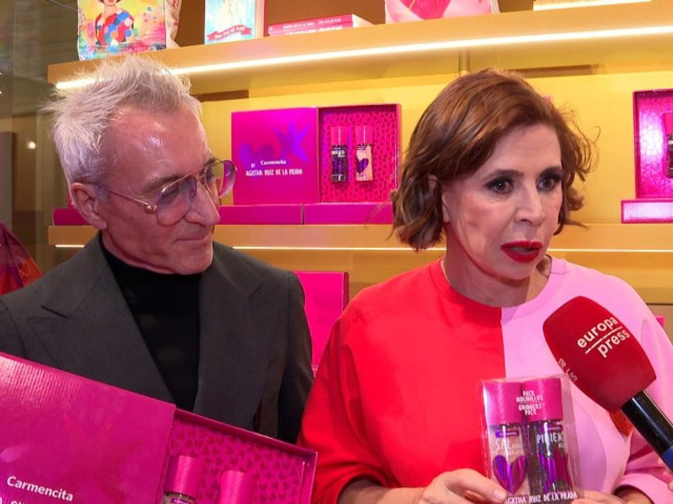 Agatha Ruíz de la Prada presenta su nueva colaboración con la marca Carmencita y el empresario Jesús Navarro